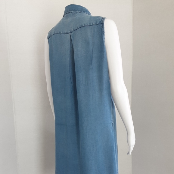 YOUNG + HEARTS SLEEVELESS CHAMBRAY SHIRT SZ L - Picture 5 of 9